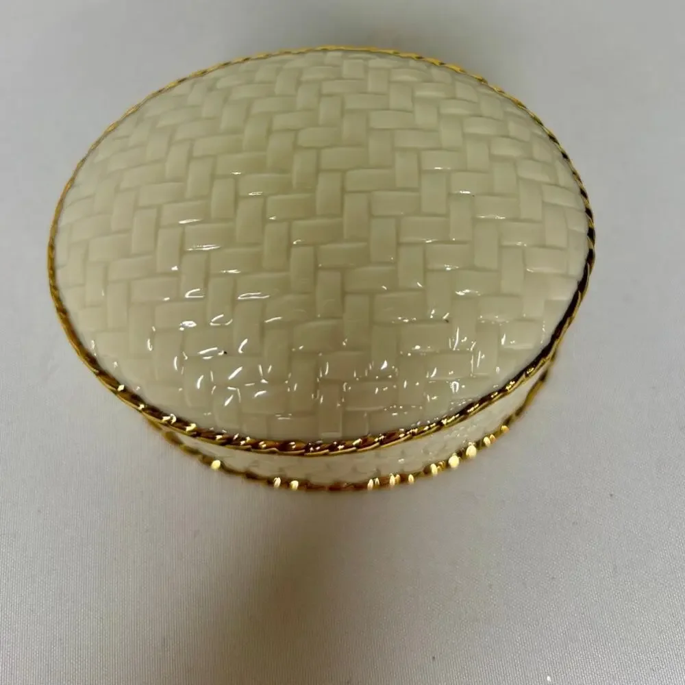 Lenox Oval Basketweave Trinket Box/ Jewelry Box EUC Ivory and Gold